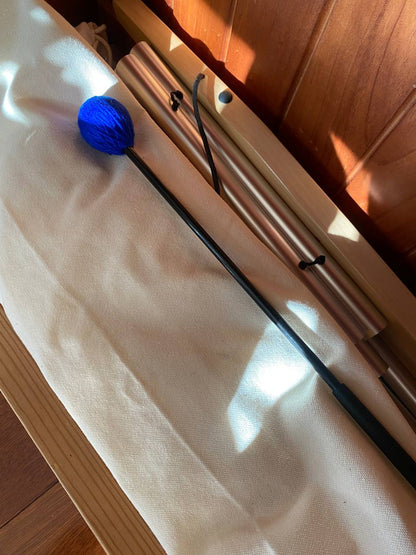 Handheld metal swing chimes